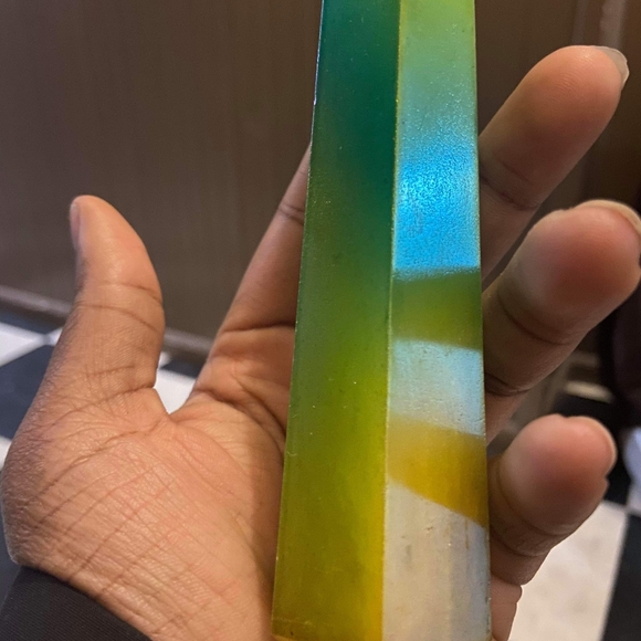 Rare Neon Green and Yellow Rainbow Aura Point - Picture 2 of 5